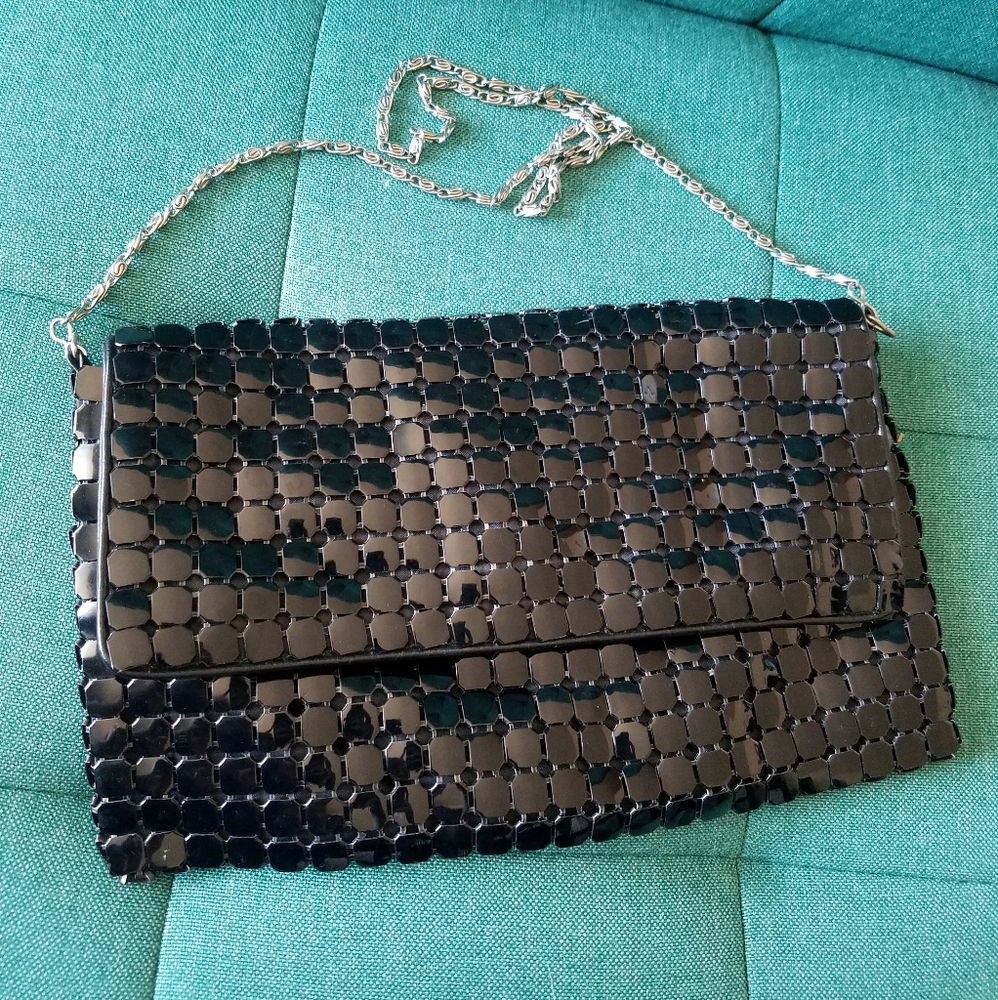 Retro black metal mesh clutch with gold chain strap